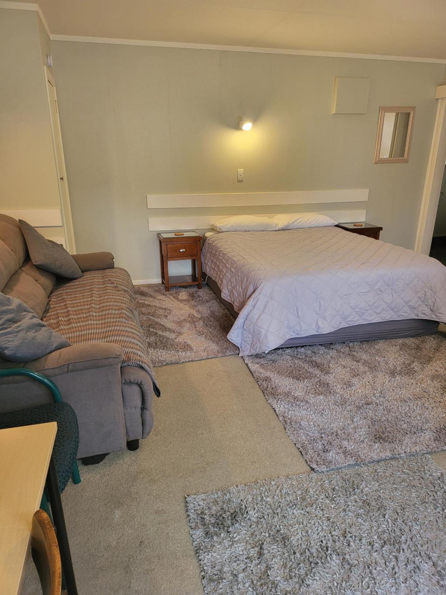 Totara Lodge Motel Levin Extérieur photo